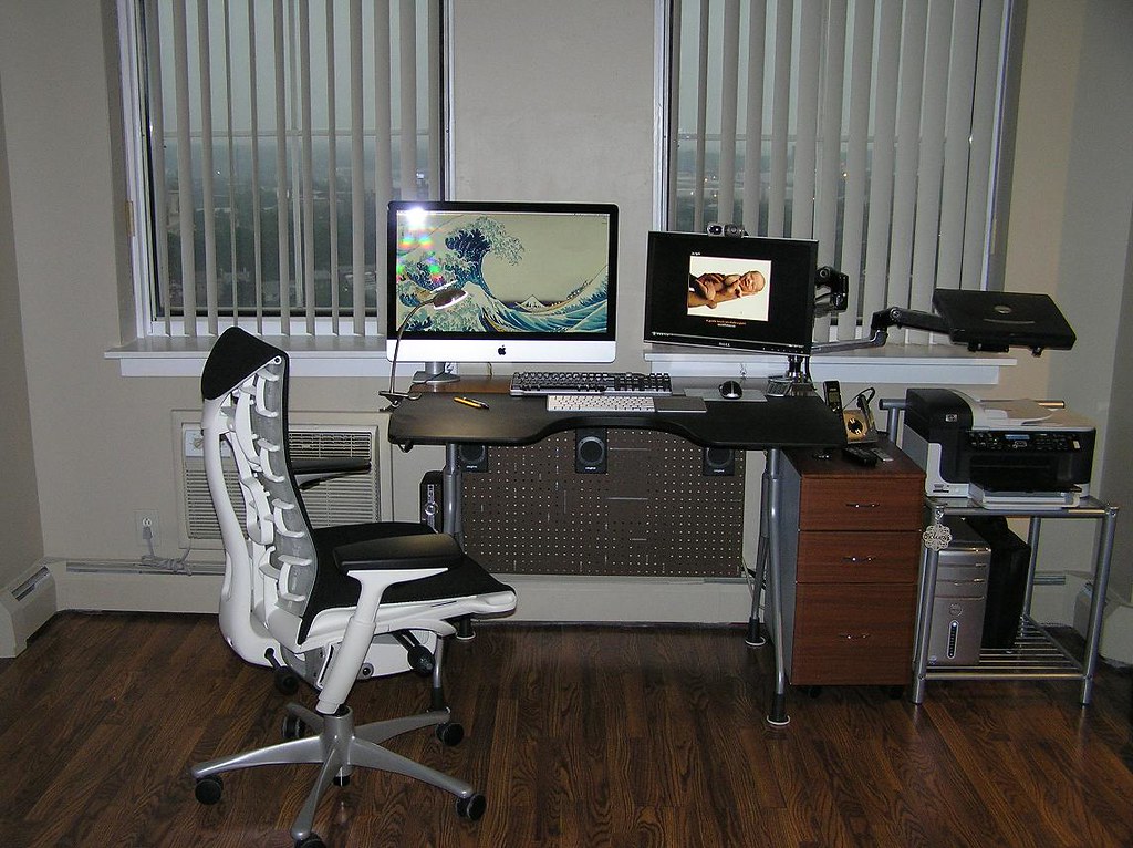 01 My decluttered, ergonomic, and healthy Workstation